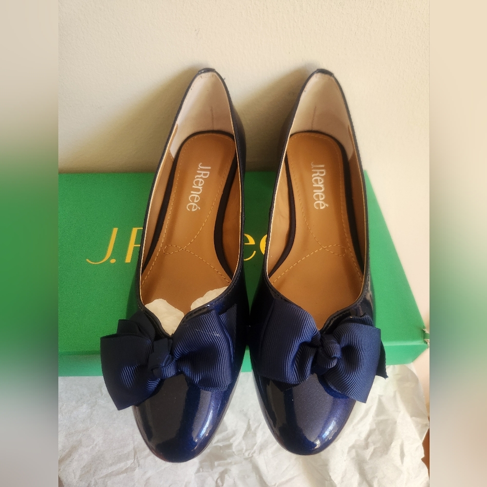 J.Renee Navy Patent Pumps, Sz. 6
